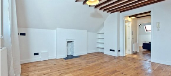 2 bedrooms Apartment in London, United Kingdom No. 3781 2