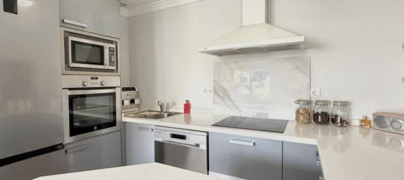 2 bedrooms Apartment in Fuengirola, Spain No. 191576 2