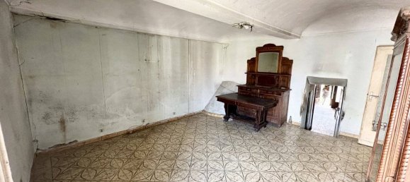 5 bedrooms House in Brozolo, Italy No. 117071 10