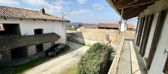 5 bedrooms House in Brozolo, Italy No. 117071 16