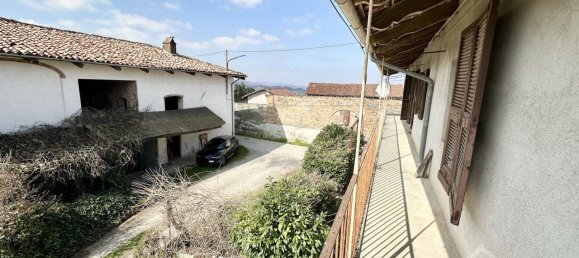 5 bedrooms House in Brozolo, Italy No. 117071 21