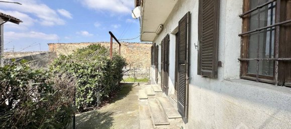 5 bedrooms House in Brozolo, Italy No. 117071 3