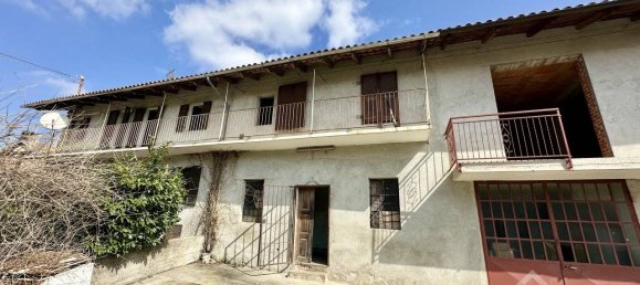 5 bedrooms House in Brozolo, Italy No. 117071 23