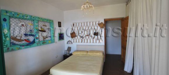 4 bedrooms Villa in Lipari, Italy No. 129103 17