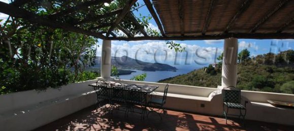 4 bedrooms Villa in Lipari, Italy No. 129103 9