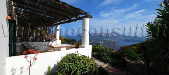 4 bedrooms Villa in Lipari, Italy No. 129103 32