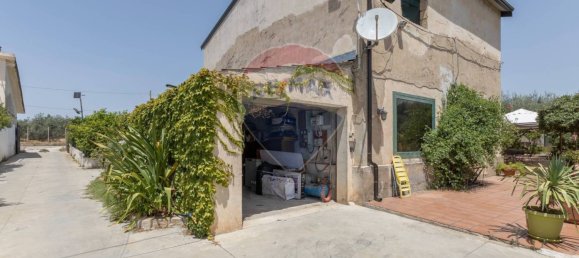 2 bedrooms Villa in Chiaramonte Gulfi, Italy No. 262790 3