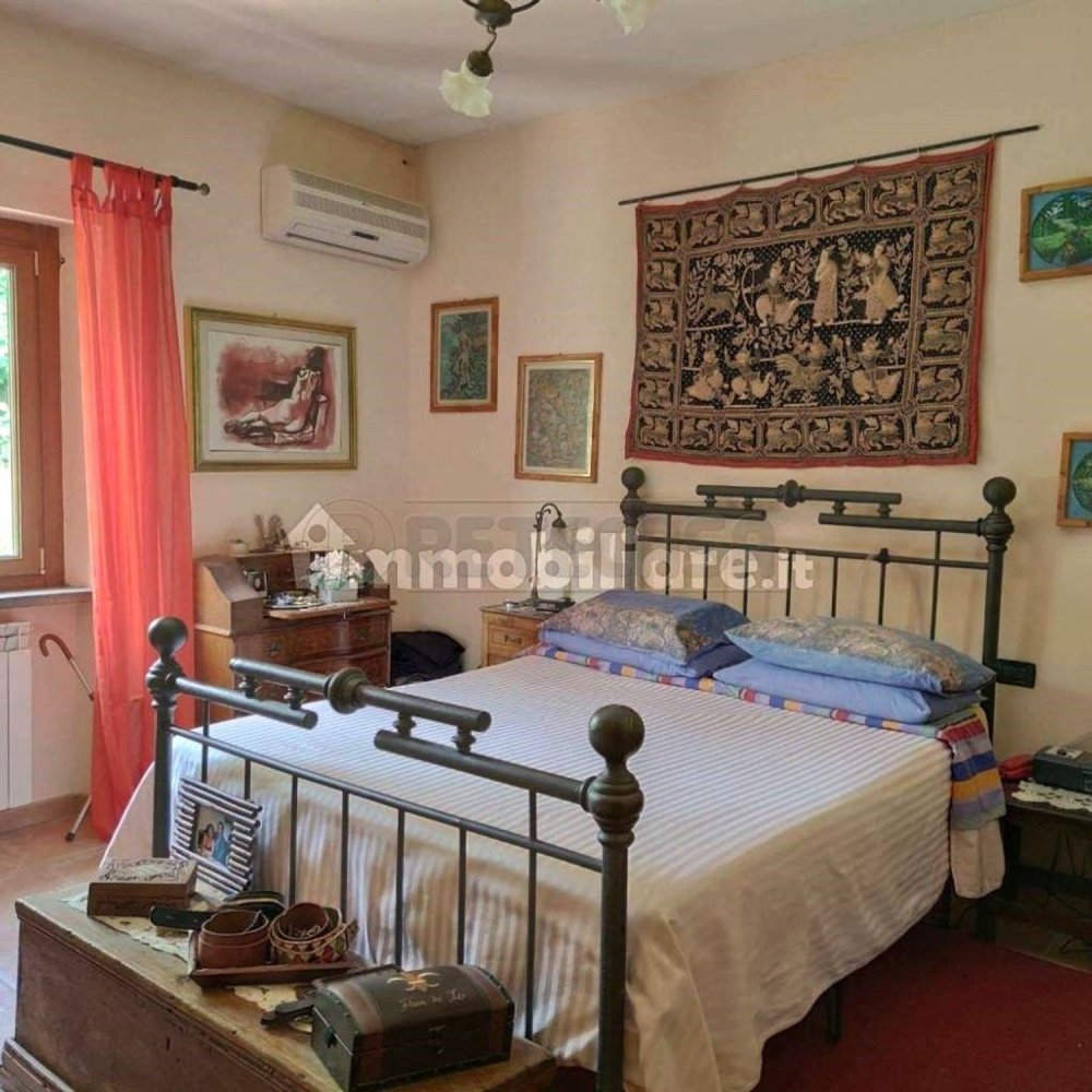 6-Zimmer Villa in Manziana, Italy, Nr. 205063