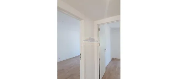 3 bedrooms Apartment in Amadora, Portugal No. 147824 7
