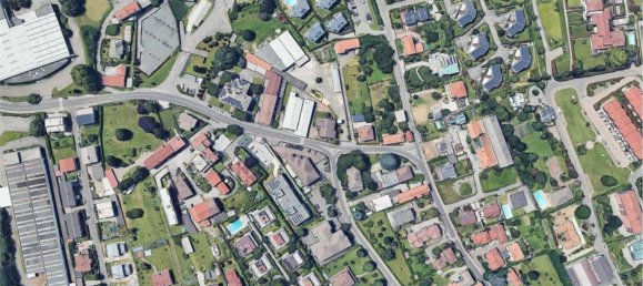 571m² Warehouse in Como, Italy No. 380568 2