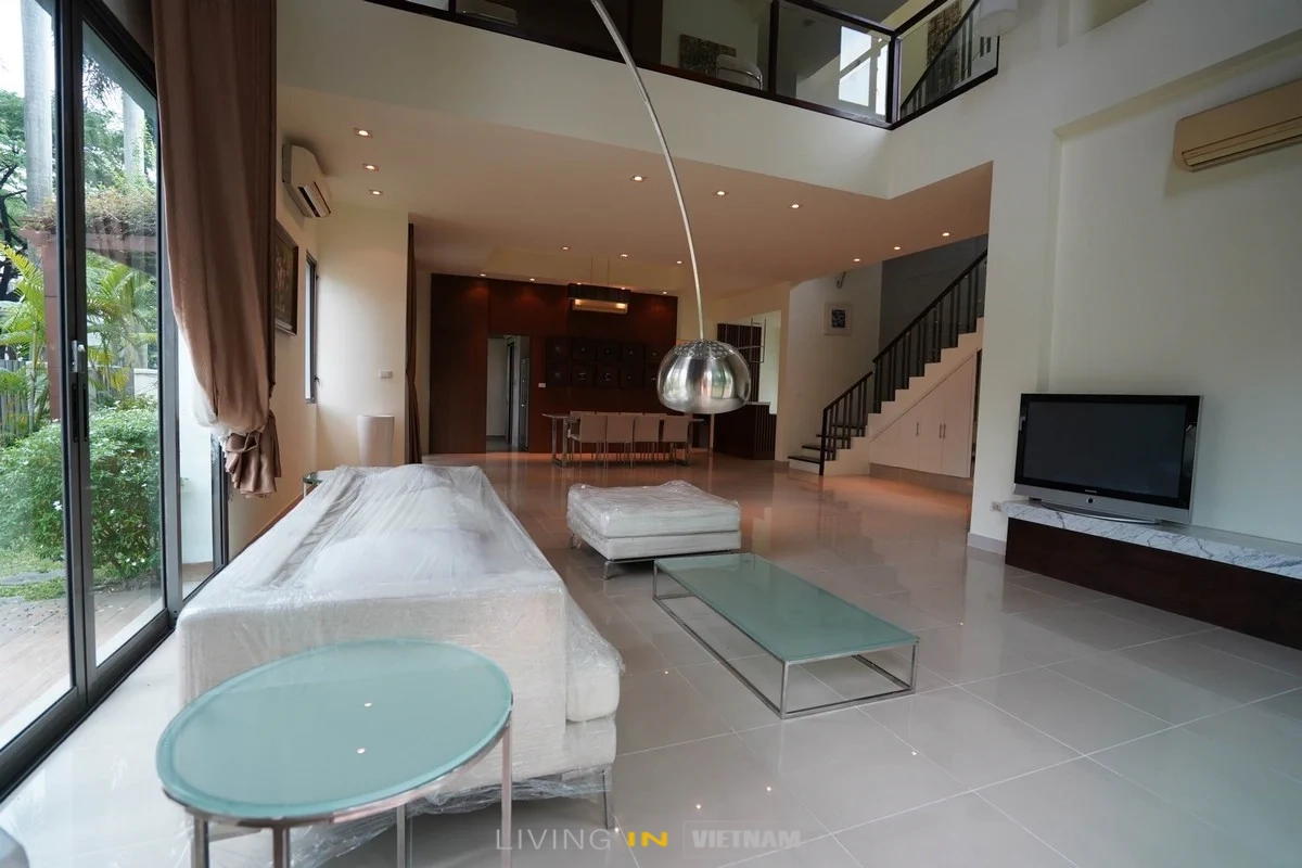 4 dormitorios villa en alquiler en Thu Duc, Ho Chi Minh, Vietnam № 75042