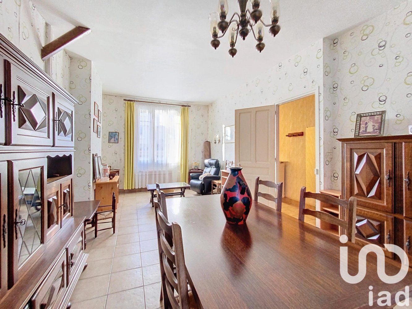 Casa de 3 dormitorios en Amiens, France No. 45064