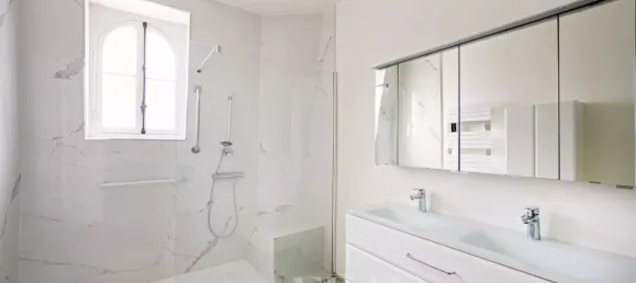 2 bedrooms Duplex in Paris, France No. 143181 3