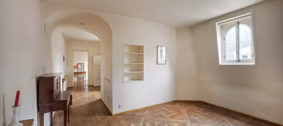 2 bedrooms Duplex in Paris, France No. 143181 2