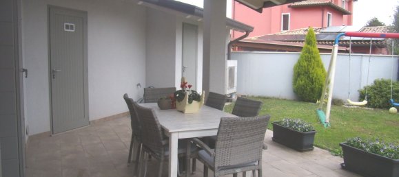 Вилла с 8 комнатами в Порденоне, Италия № 9684 18