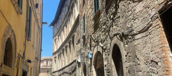 4 bedrooms Apartment in Perugia, Italy No. 358132 3