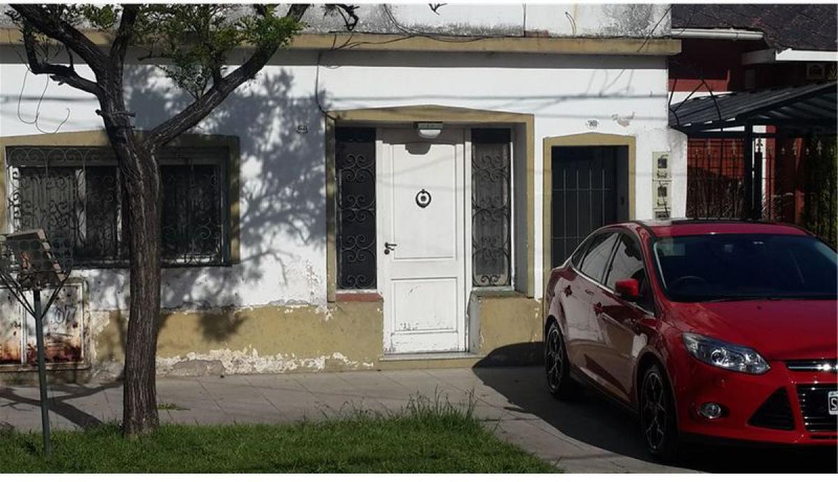 2 bedrooms House in Lomas de Zamora, Argentina No. 55818