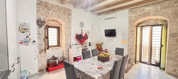 Casa de 3 dormitorios en Bitetto, Italy No. 18601 11