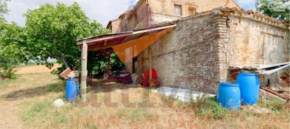 Casa de 6 divisões em Recanati, Italy N.º 137880 3