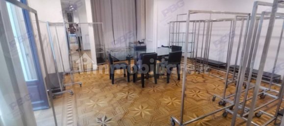 Propiedad comercial de 5 habitaciónes en Milan, Italy No. 246625 7