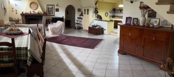 Villa de 10 divisões em Viterbo, Italy N.º 266764 10