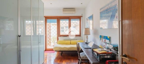 2 غرف نوم بانتهاوس في Rome, Italy رقم 323988 10