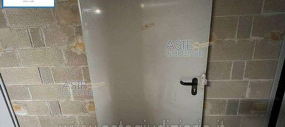 2 rooms Apartment in Rome, Italy No. 205934 9