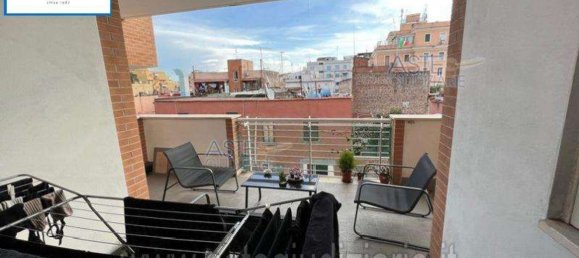 2 rooms Apartment in Rome, Italy No. 205934 6