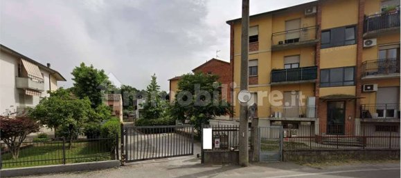 5 rooms Commercial property in Cremona, Italy No. 328436 4