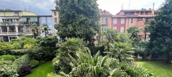 5 bedrooms Villa in Milan, Italy No. 246670 15