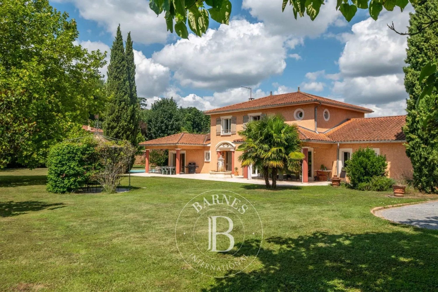 5 bedrooms House in Collonges-au-Mont-d'Or, France No. 279570