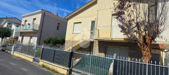 Villa T4 em Rimini, Italy N.º 329189 3