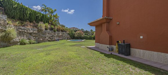 5 bedrooms Villa in Marbella, Spain No. 186890 6