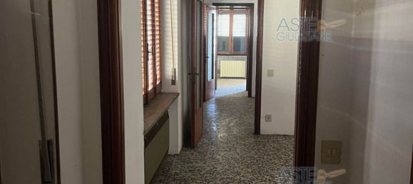 5 Schlafzimmer Wohnung in Rovasenda, Italy, Nr. 319354 4