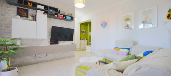 3 rooms Apartment in Taranto, Italy No. 275710 4