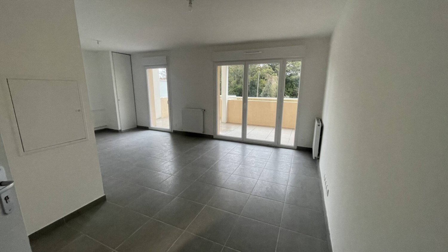 Студия в Оранж, Франция № 333808