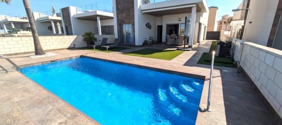 3 bedrooms House in Valencian Community, Spain No. 285380 3