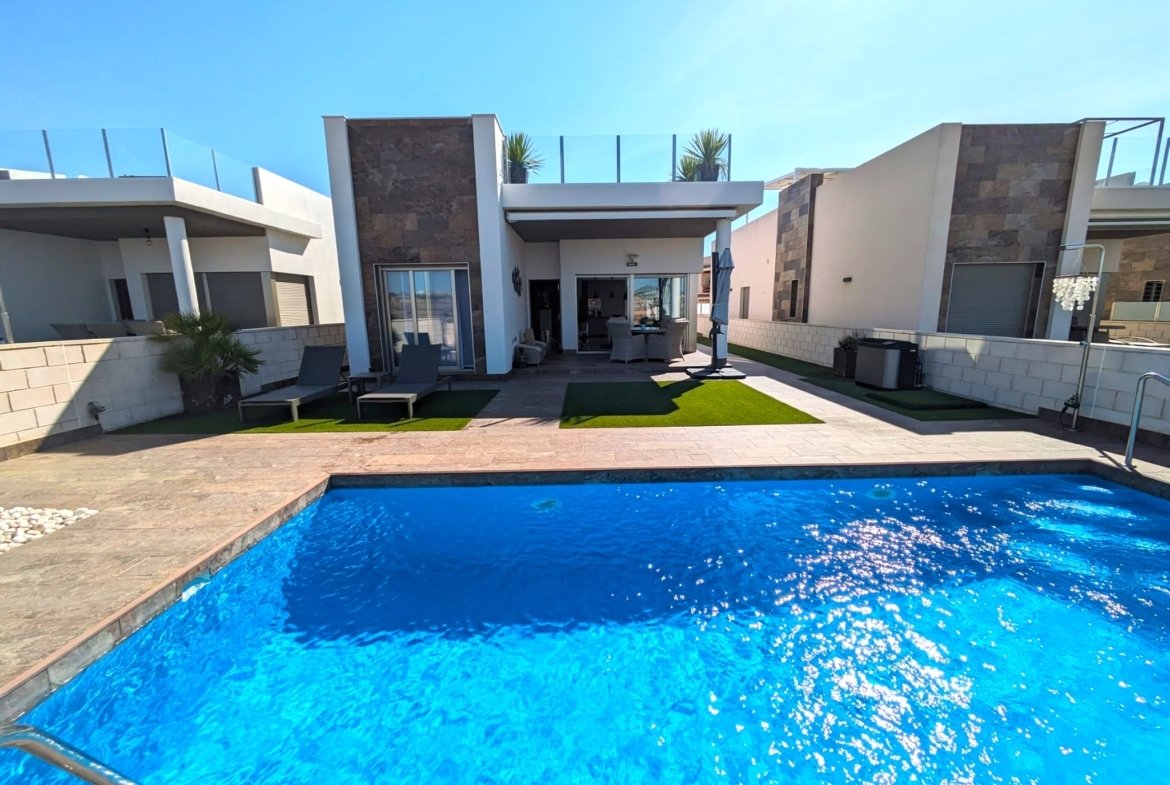 3 غرف نوم منزل في Valencian Community, Spain رقم 285380