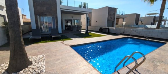 3 bedrooms House in Valencian Community, Spain No. 285380 4