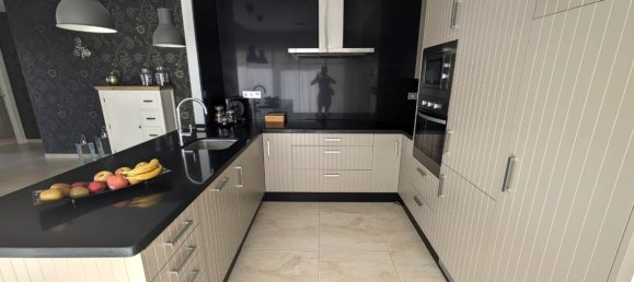 3 bedrooms House in Valencian Community, Spain No. 285380 8