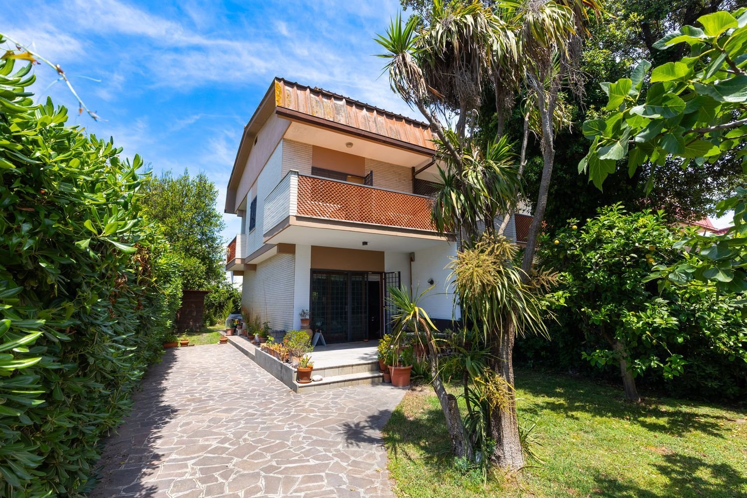 6 bedrooms Villa in Fiumicino, Italy No. 373488