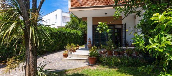6 bedrooms Villa in Fiumicino, Italy No. 373488 30