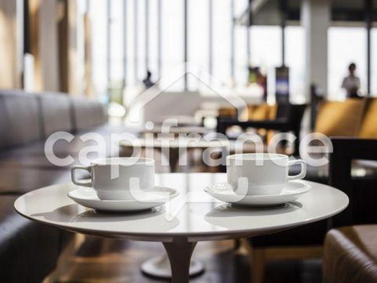 Büro in Angers, France 415m², Nr. 19818