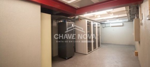 3254m² Commercial property in Porto, Portugal No. 51055 16