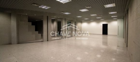 3254m² Commercial property in Porto, Portugal No. 51055 2
