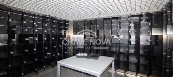 3254m² Commercial property in Porto, Portugal No. 51055 23