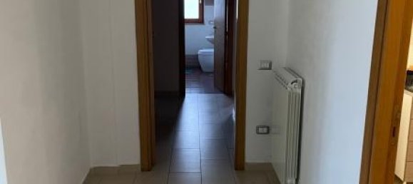 Apartamento de 5 habitaciónes en Aversa, Italy No. 232318 2