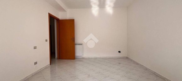 Apartamento de 3 dormitorios en Fondi, Italy No. 13578 21