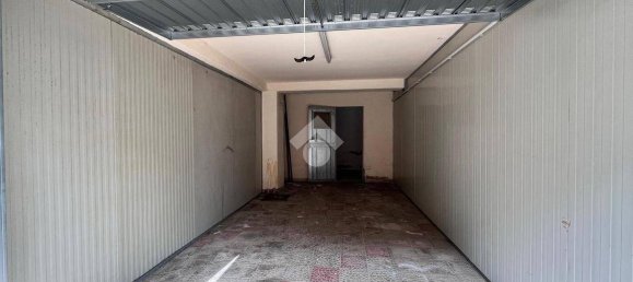 Apartamento de 3 dormitorios en Fondi, Italy No. 13578 32