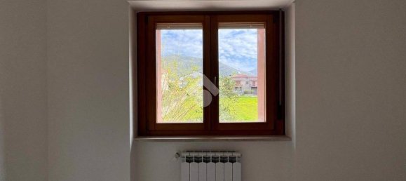 Apartamento de 3 dormitorios en Fondi, Italy No. 13578 12